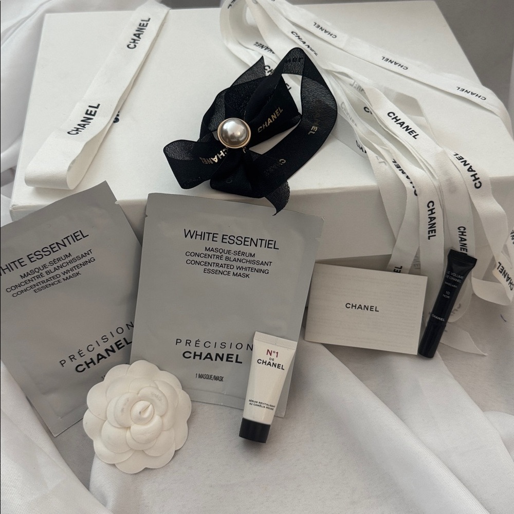 CHANEL Bundle